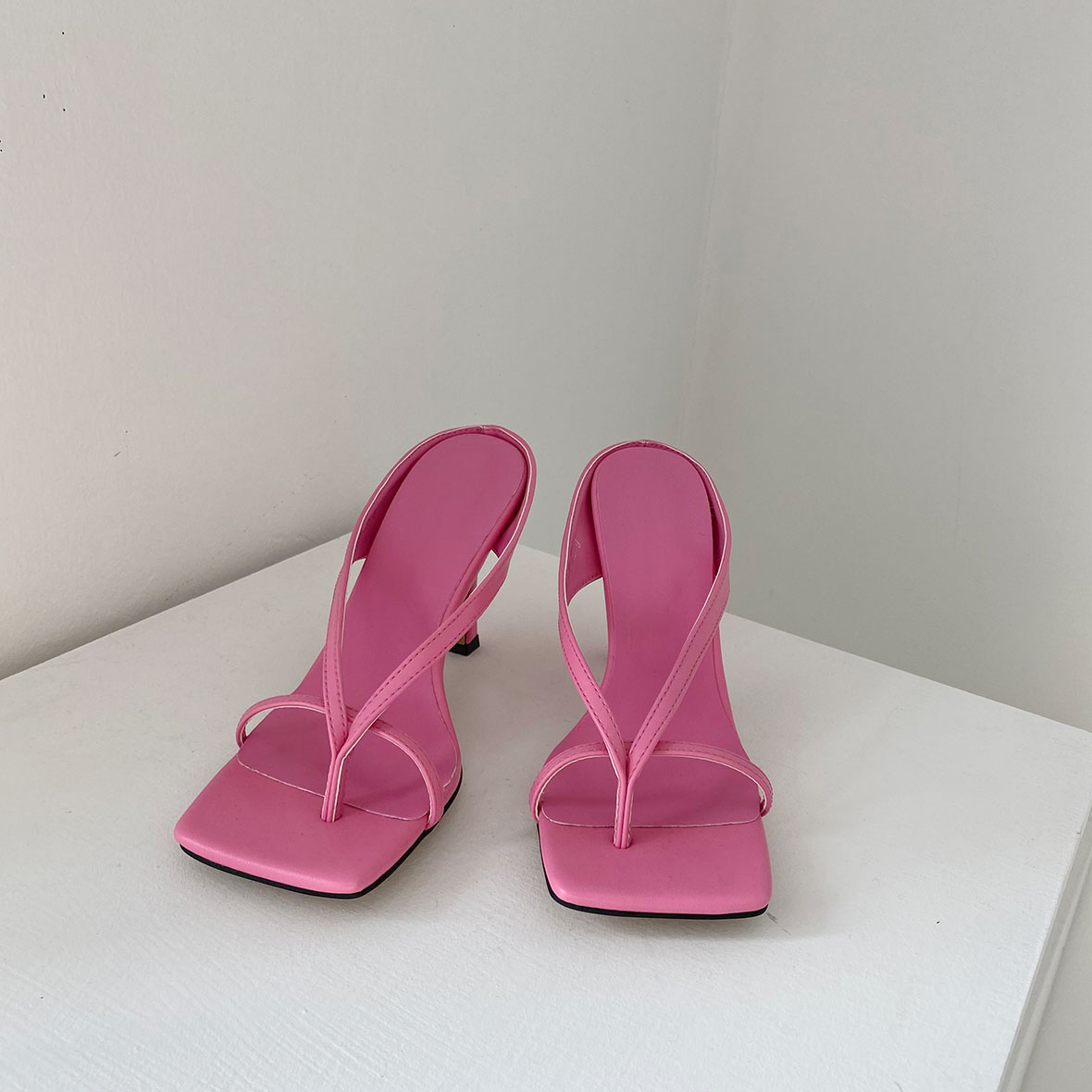 신발 핑크 색상 이미지-S2L26